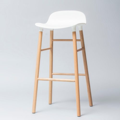 Minimal wooden decoration E